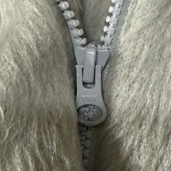 Theory VISTERNA Combed Faux Fur Vest Size L Taupe Long Line Zip Front EUC